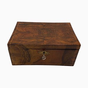 Biedermeier Box in Walnut Veneer & Maple Inlays, South Germany, 1830