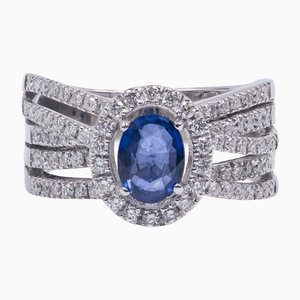 18k White Gold Ring with Sapphire and Diamonds