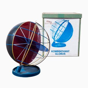 Globe Terrestre en Section Transversale, 1950s