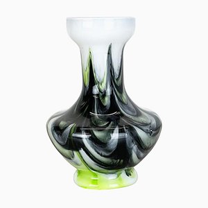 Vaso grande Pop Art vintage in vetro opalino, Italia, anni '70