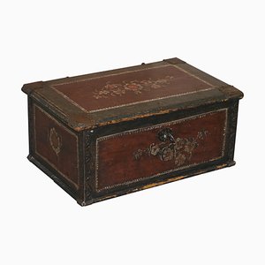 Portugese Hand-Painted Chest or Trunk for Linens Coffee Table, 1797