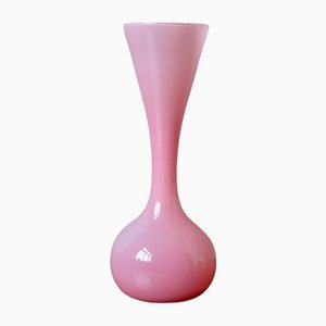 Vaso bohémien in vetro rosa