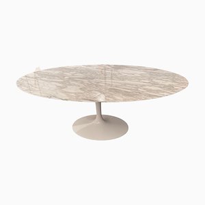 Tulip Calacatta Oval Tisch von Eero Saarinen & Knoll International