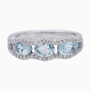Aquamarine, Diamond & 18 Karat White Gold Modern Ring
