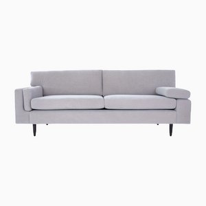 Skandinavisches Sofa in Grau