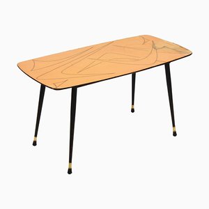 Mesa de centro italiana Mid-Century de madera pintada, latón y metal negro, años 50