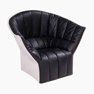 Butaca acolchada de cuero negro de Inga Sempé Moel para Ligne Roset