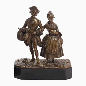 Escultura de pareja romántica de bronce