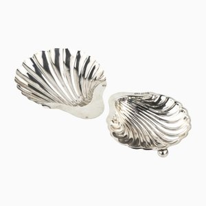 Platos de plata con forma de conchas marinas, Shefflield, 1898. Juego de 2