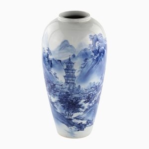 Vaso in porcellana, Cina, inizio XX secolo