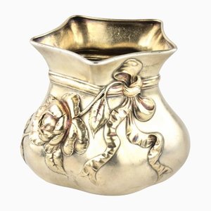 Vaso in argento a forma di borsa