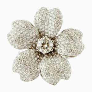 White Diamonds 18 Karat White Gold Flower Design Fashion Cluster Ring