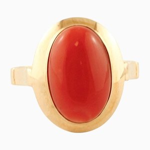 Klassischer Retro Ring aus 18 Karat Gelbgold mit Roter Koralle