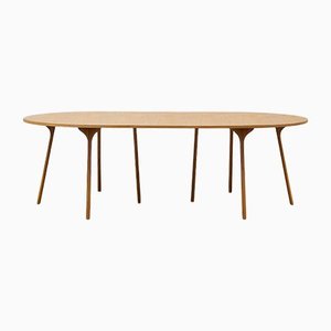 Tavolo PH Circle, 1270x2370 mm, gambe in legno di quercia naturale, piatto e bordo impiallacciati