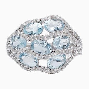 Modern 18 Karat White Gold Ring with Aquamarine and Diamonds