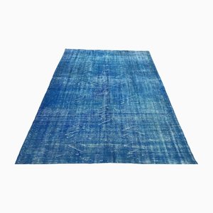 Moderner blauer Teppich