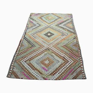 Alfombra tribal grande