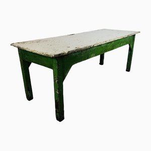 Grüne Fabrik Tisch