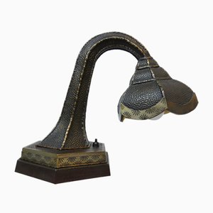 Art Nouveau Arts & Crafts Handgefertigte patinierte Klavierlampe