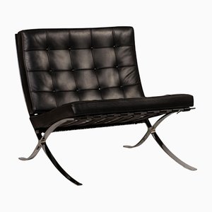 Black Leather Barcelona Armchair by Ludwig Mies van der Rohe for Knoll Inc. / Knoll International