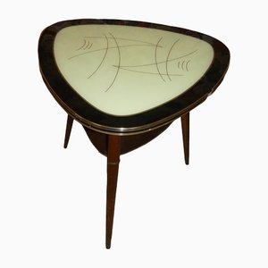 Mesa de cóctel de dos tonos con tablero y estante de vidrio, años 50