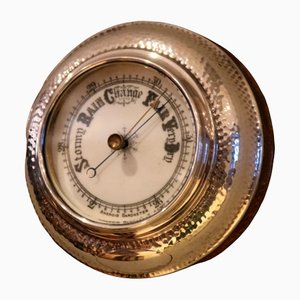 Arts & Crafts Rundes Barometer aus gehämmertem Silber