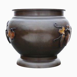 Vaso da fiori grande antico in bronzo, Giappone, anni '10