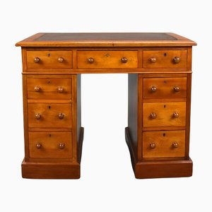 Viktorianischer Schreibtisch aus Nussholz