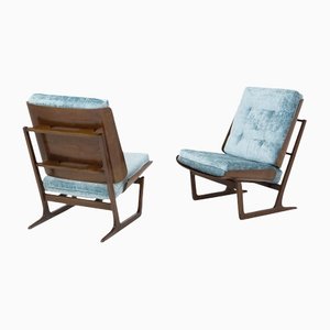Amerikanische Armlehnstühle aus hellblauem Samt & Holz, 2er Set