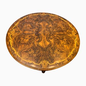 Viktorianischer Runder Tisch aus Nusswurzelholz