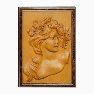 Plaque Murale Victorienne en Bois Sculpté, 1920s