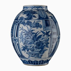 Delft Blue and White Floral Chinoiserie Jar, 1600s