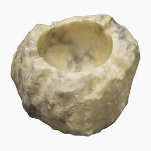 Posacenere Mid-Century in alabastro intagliato a mano