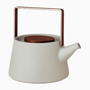 Green Minimalist Teapot by Stilleben