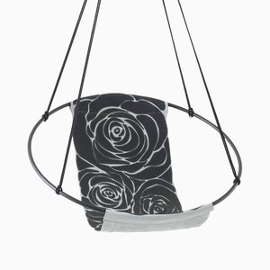 Sling Rose Noir sur Gris en Cuir Véritable Cousu à la Main Minimaliste de Studio Stirling