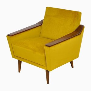 Butaca Mid-Century de terciopelo amarillo, años 60