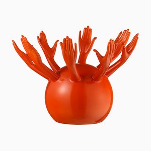 Centrotavola Hand by Hand arancione di Rebirth Ceramics
