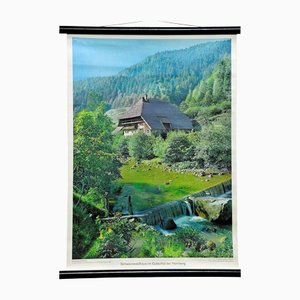 Póster de la pared de la presa del río del paisaje de la casa de la selva negra de Cottagecore