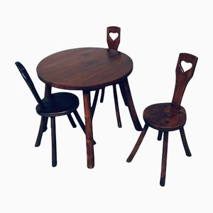 Mesa de comedor Wabi Sabi francesa de diseño artesanal y sillas de roble macizo, años 40. Juego de 4