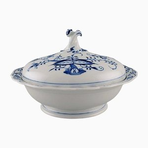 Early 20th Century Blue Onion Lidded Tureen in Hand-Painted Porcelain from Meissen
