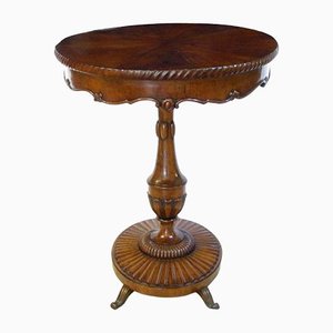 Tavolo ovale, XIX secolo