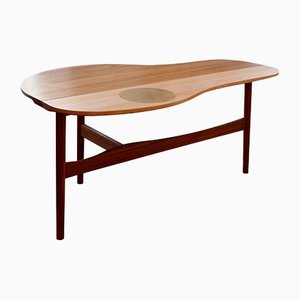 Butterfly Tisch aus Holz und Messing von Finn Juhl