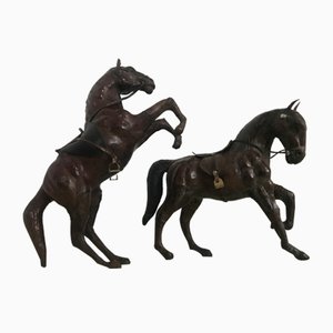 Figuras de caballos de cuero, años 50. Juego de 2