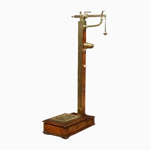 Brass and Oak Avery Weighing Scales, Set of 2