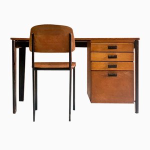 Nr. BD 41 Dactylo Schreibtisch & Schwarzer Standard Stuhl von Jean Prouvé, 1948, 2er Set