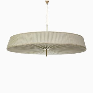 Große schwedische Deckenlampe aus Stoff & Messing im Stil von Paavo Tynell, 1950er