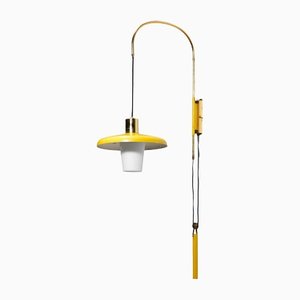 Kleine gelbe Swing Wandlampe von Stilnovo, 1950er