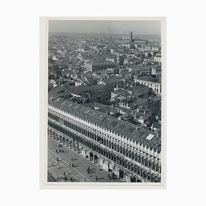 Erich Andres, Venecia: Plaza de San Marcos, Italia, 1955, Fotografía en blanco y negro