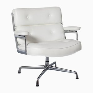 Lobby Sessel aus weißem Leder von Charles & Ray Eames für Vitra