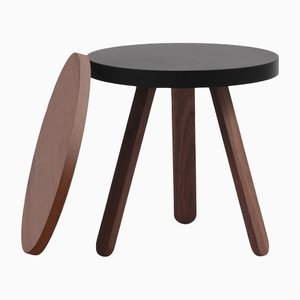 Kleiner Batea Tablett Tisch in Nussholz-Schwarz von Daniel García Sánchez für Woodendot